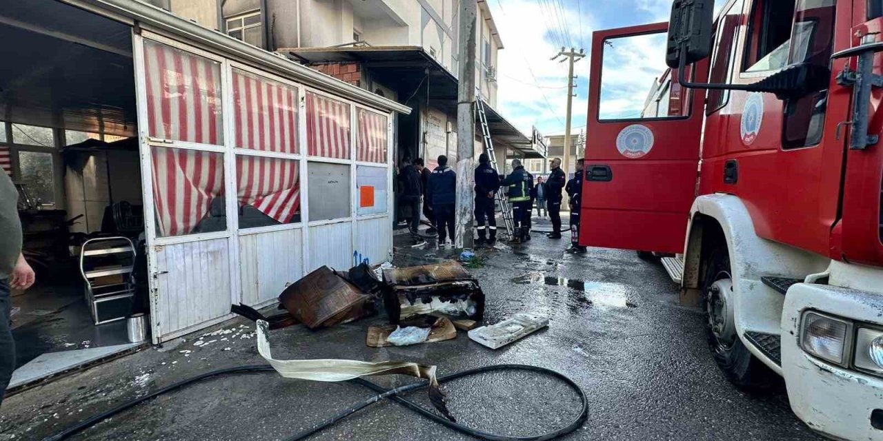 Aksu’da İş Yeri Yangını Korkuttu