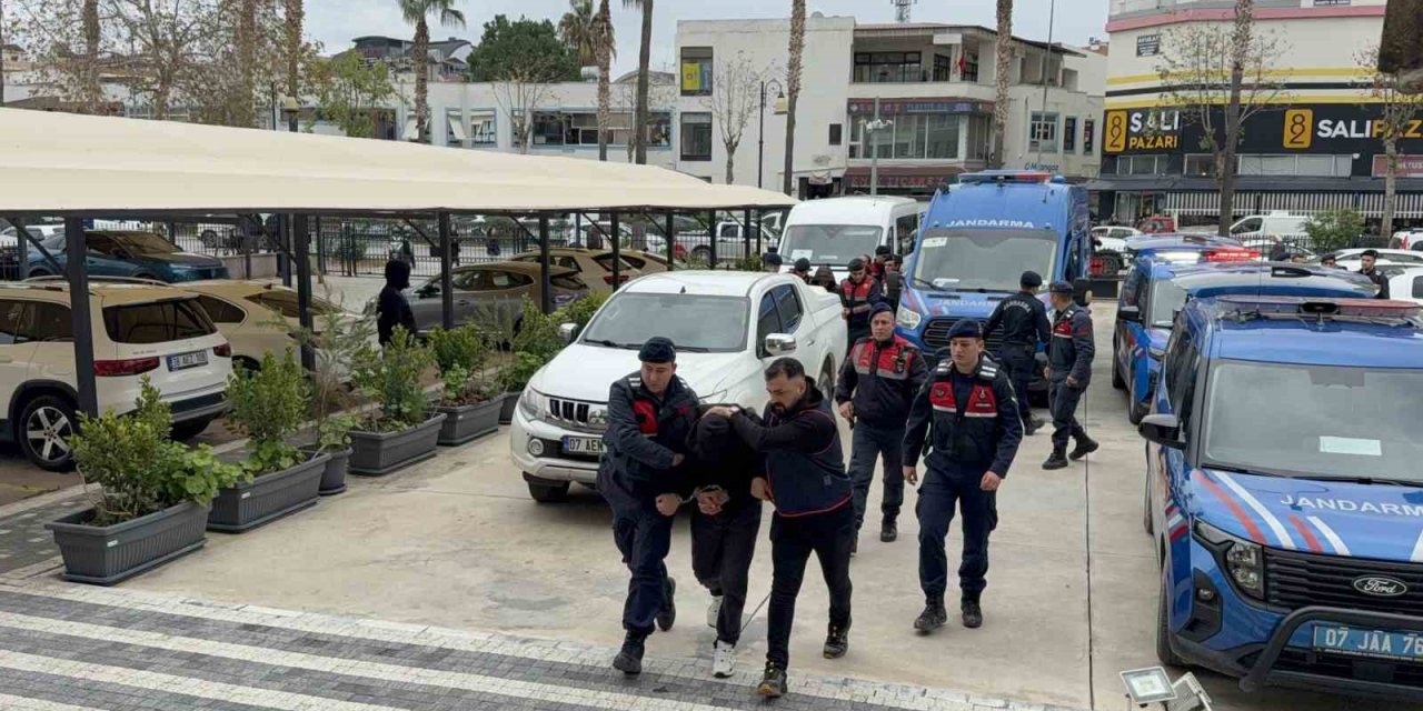Antalya’da Araç İçinde Yanmış Ceset Bulunmasıyla İlgili 1 Tutuklama