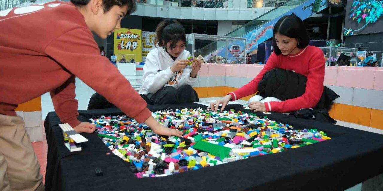 Başkan Altay Tüm Çocukları Ve Ailelerini Ara Tatilde Konya Bilim Merkezi’ne Davet Etti