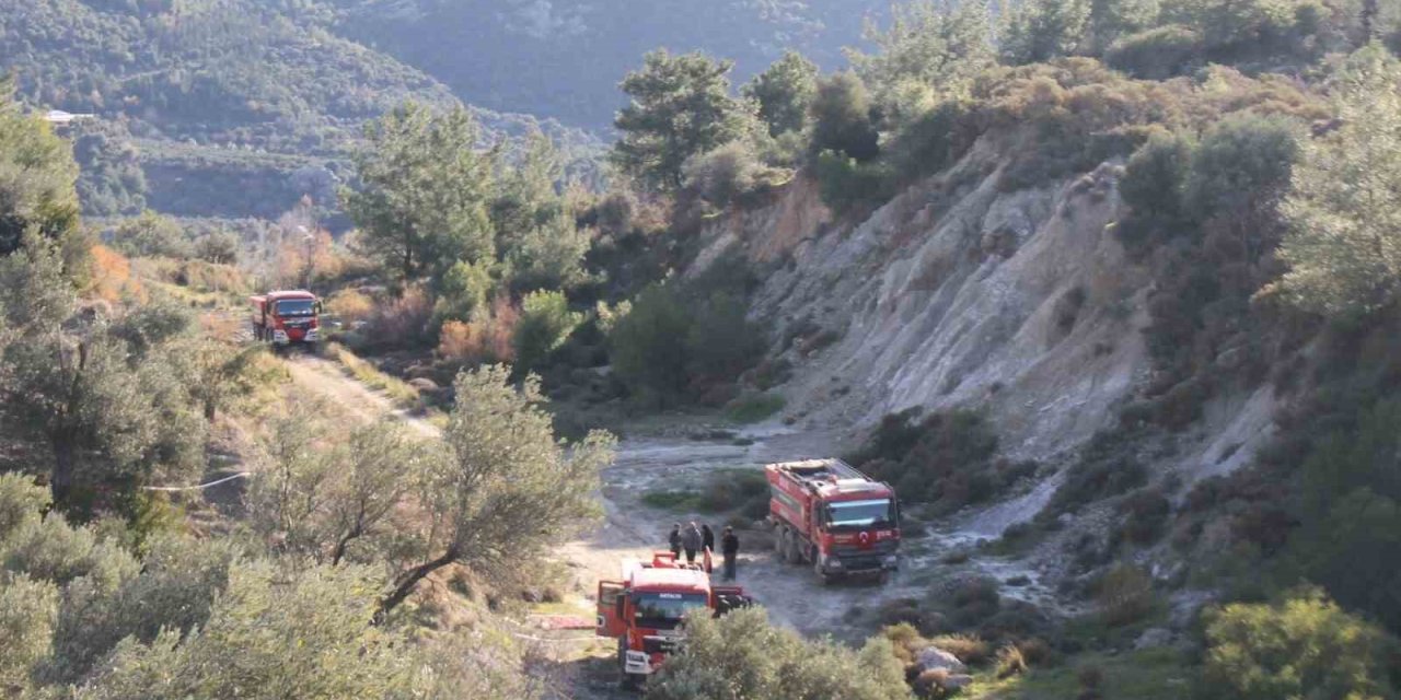 Antalya’daki Orman Yangınında Zararın Boyutu Gündüz Ortaya Çıktı: 2 Hektar Zarar Gördü