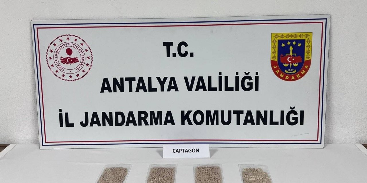 Antalya’da 6 Bin 56 Adet Uyuşturucu Hap Ele Geçirildi