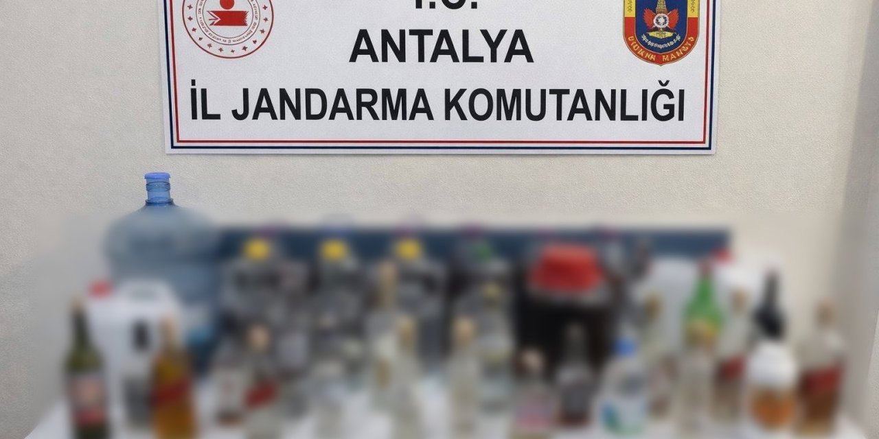 Kemer’de Kaçak Ve Sahte İçki Ele Geçirildi