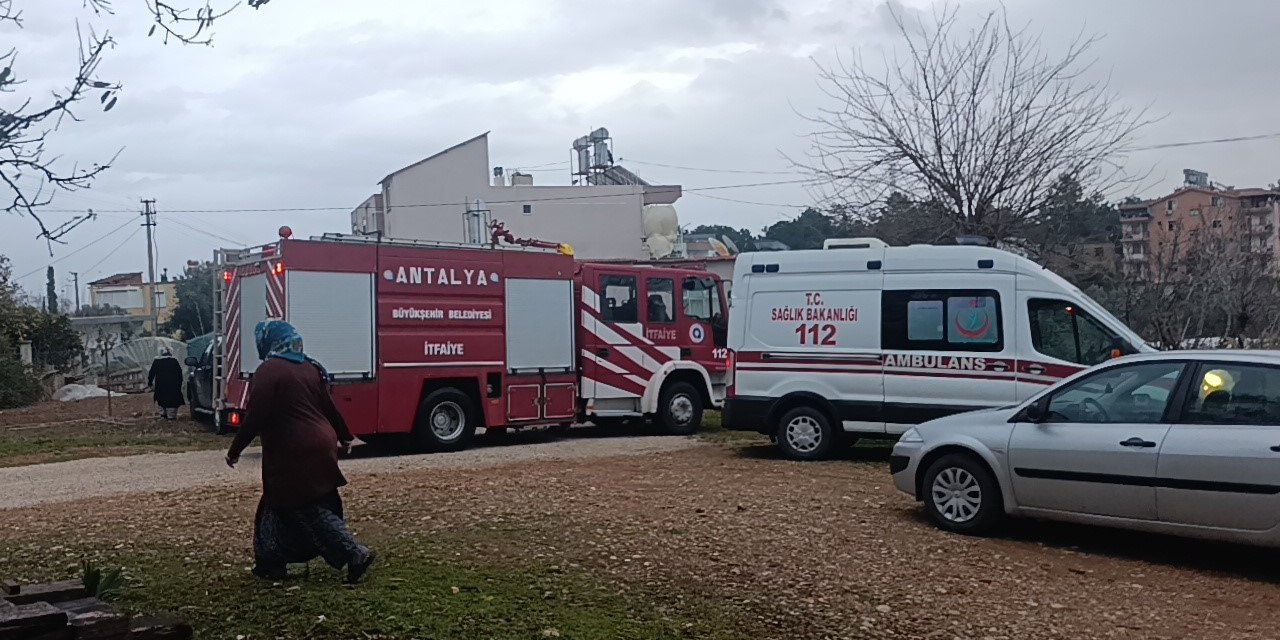 Bacadan Düşen Kıvılcımdan Yangın Çıktı: 4 Kişi Dumandan Etkilendi