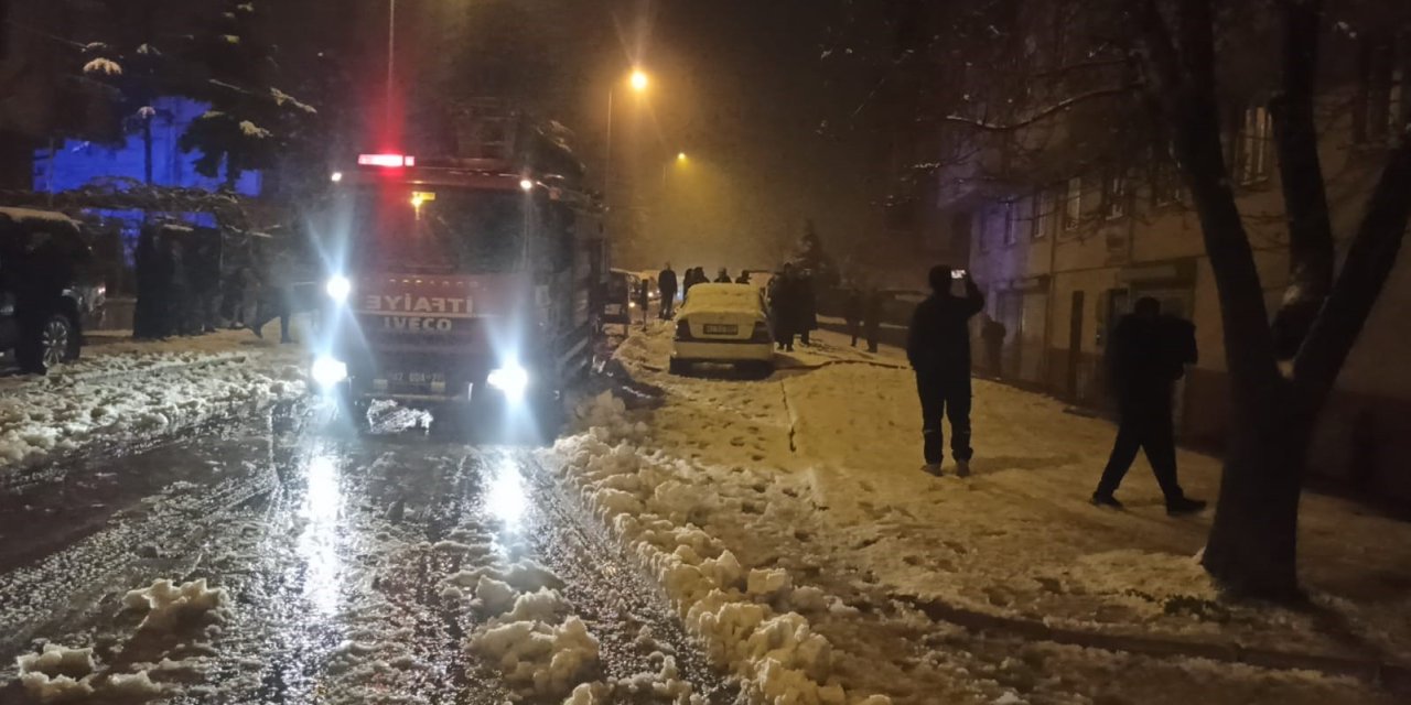 Konya’da Bir Binada Çıkan Yangında 6 Kişi Dumandan Etkilendi