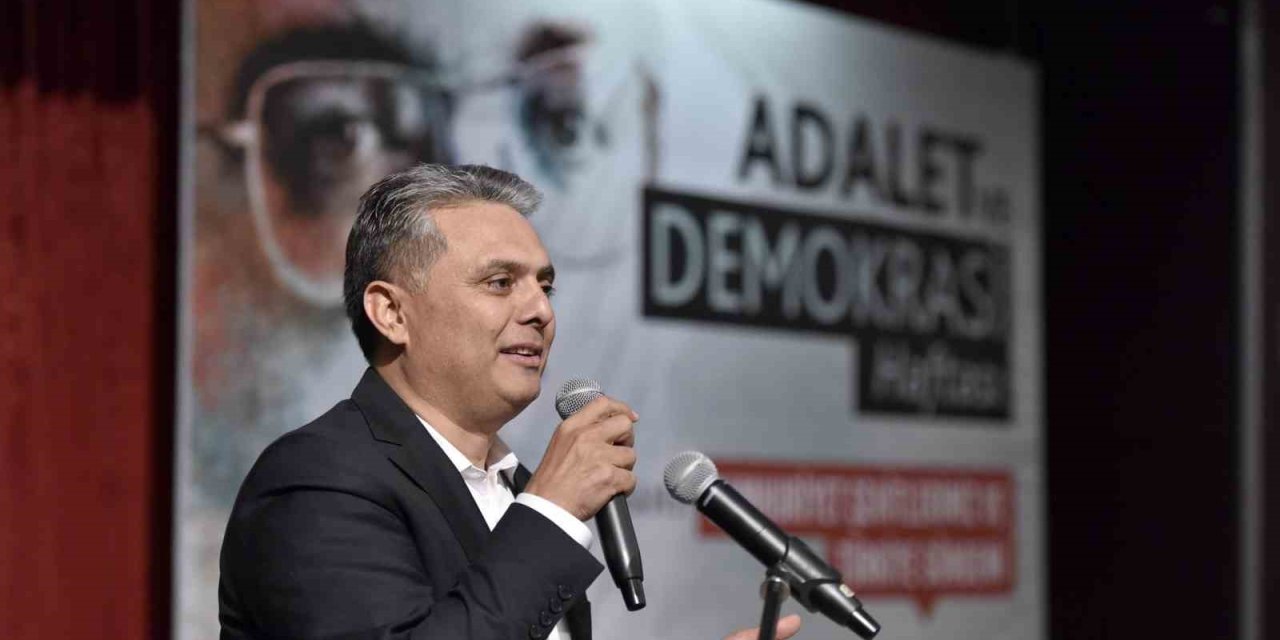 Muratpaşa’da Aydınlığa Adanmış Bir Panel