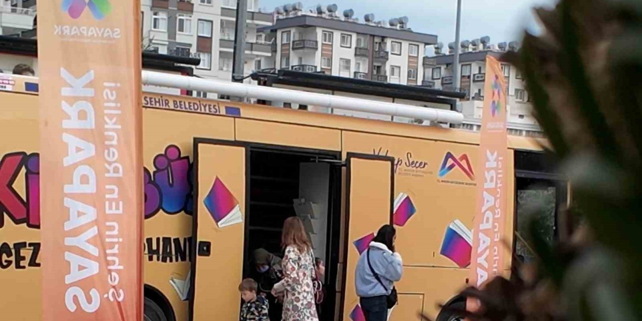 Kitaplar Yola Çıktı, Durağı Sayapark Oldu