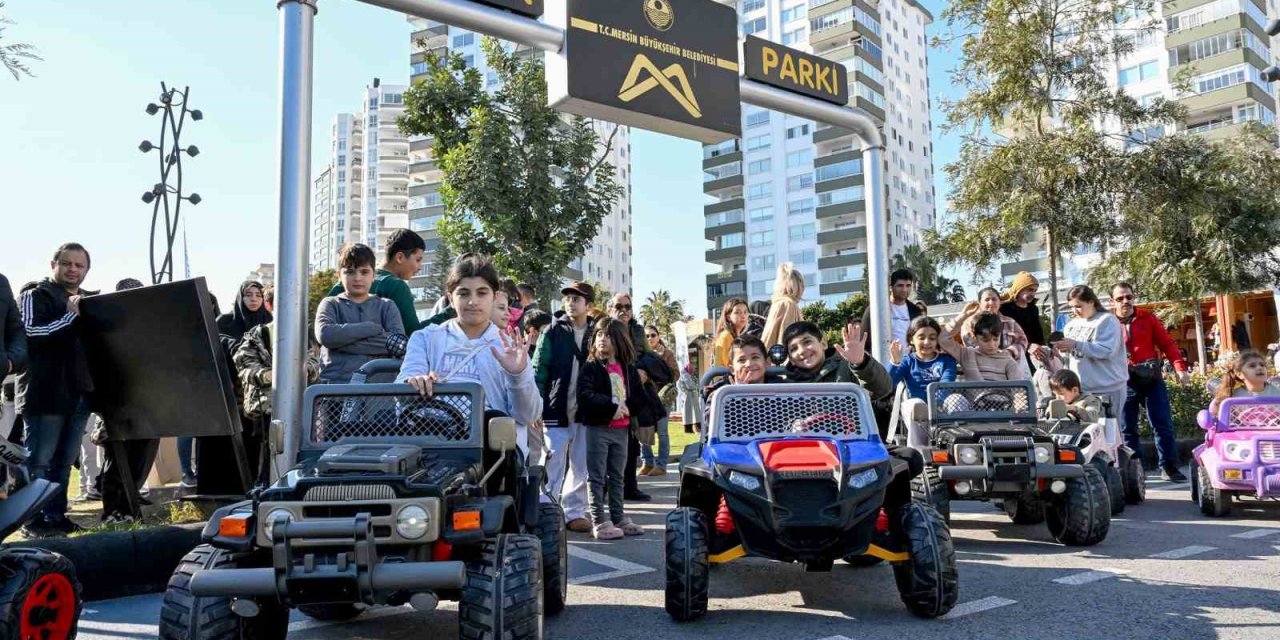 Mersin’deki Trafik Parkı Çocukların Akınına Uğradı