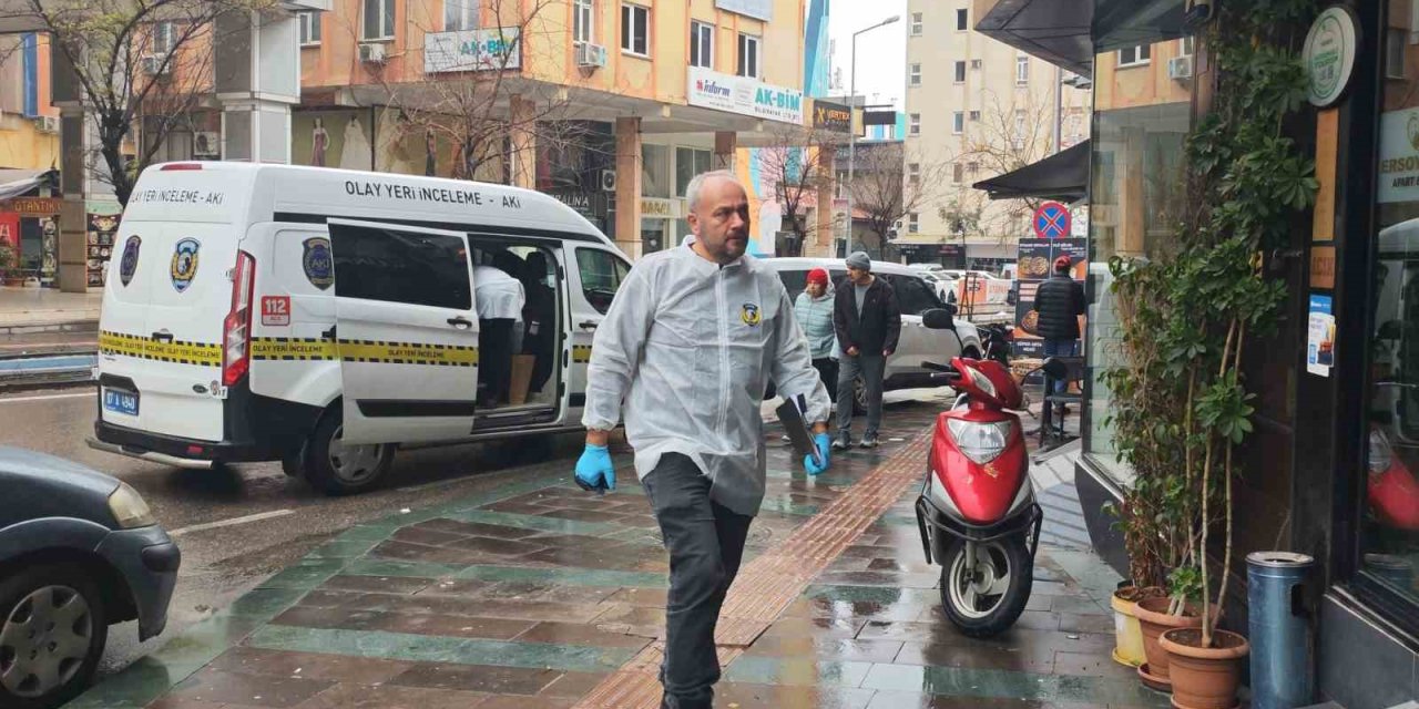 Dün Giriş Yaptığı Apart Otel Odasında Ölü Bulundu