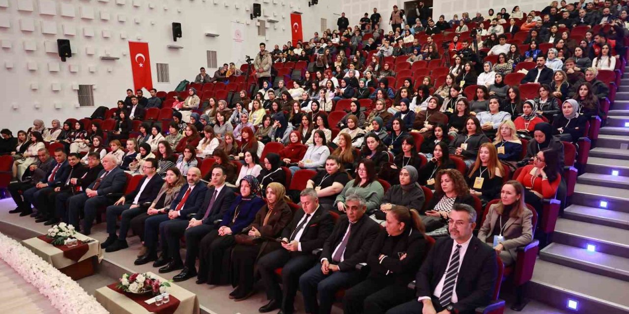 Mersin’de Tematik Kış Kampı Başladı