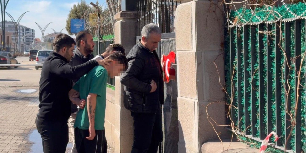 Pompalı Tüfekle 15 Yaşındaki Arkadaşını Vuran Şüpheli Tutuklandı