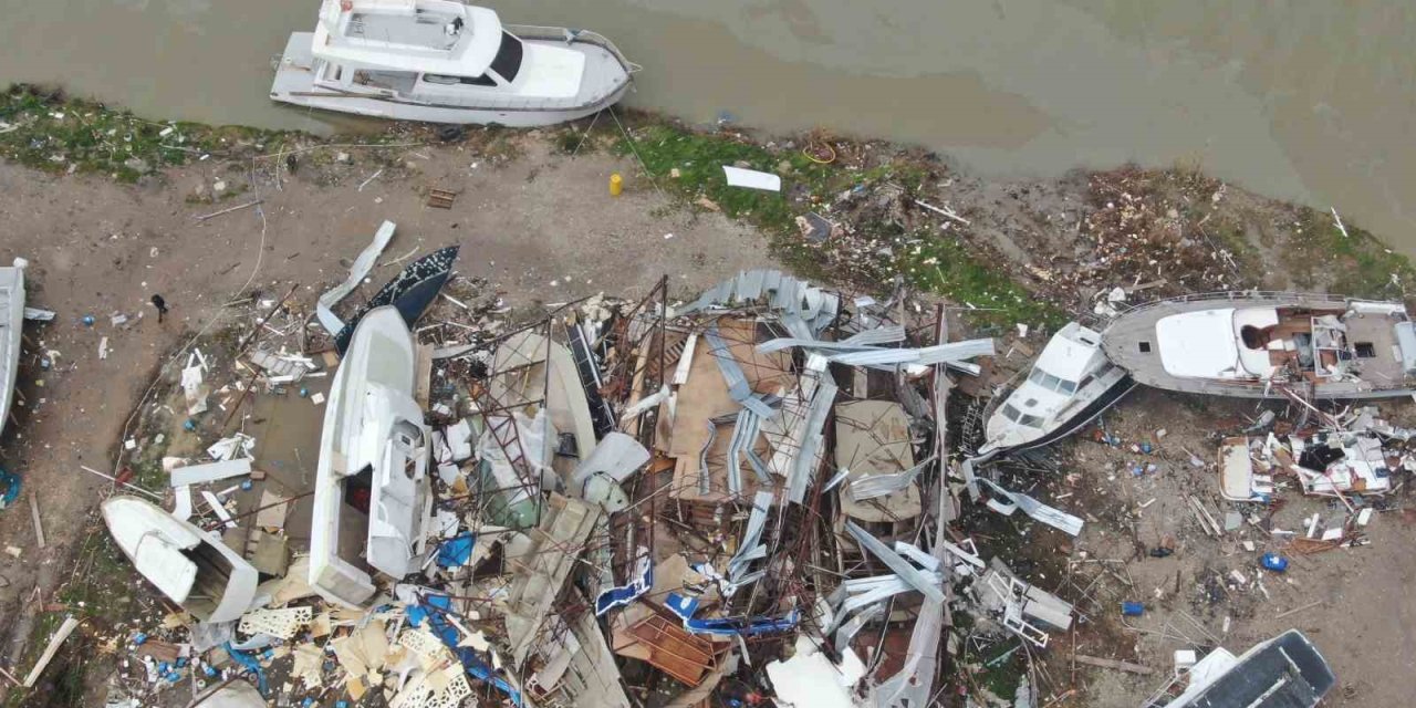 Aksu’da Sel Ve Hortum Felaketi: Milyonluk Tekneler Parçalandı, 700 Dönüm Alanda Seralar Sular Altında Kaldı