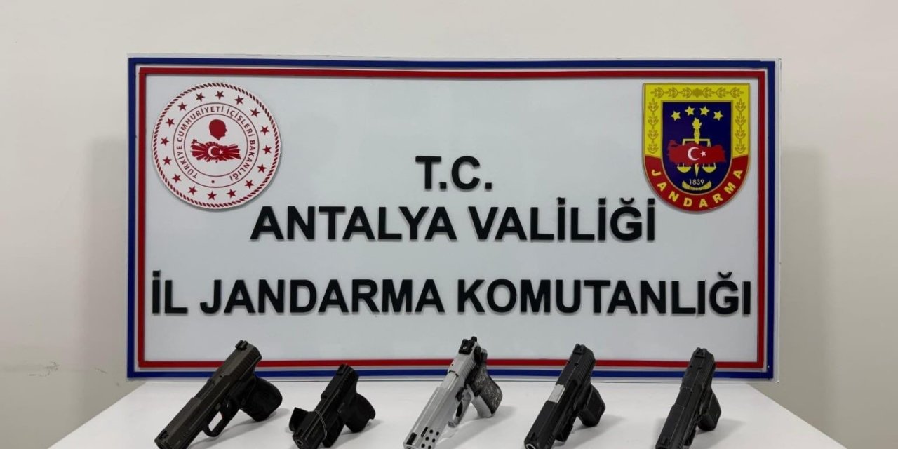 Alanya’da Ruhsatsız Silah Operasyonu