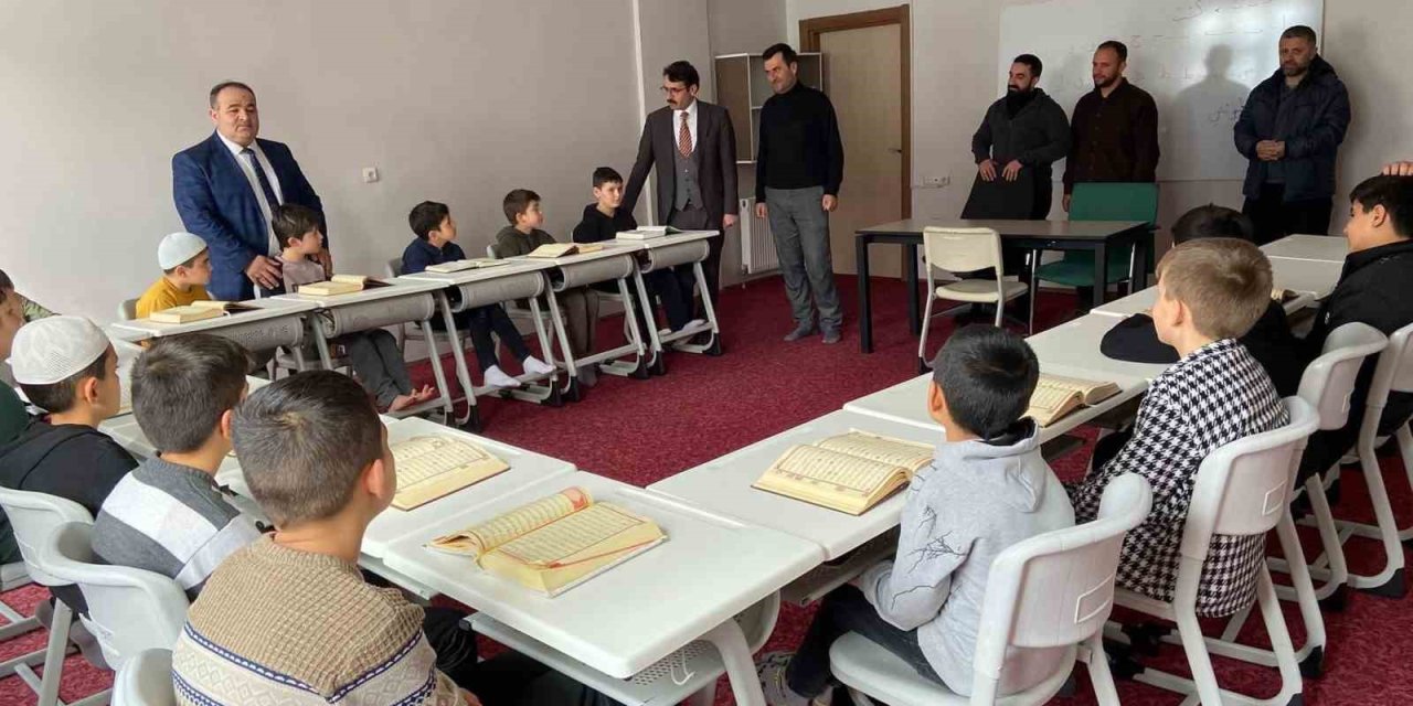 Bozkır’da "gençliğe Değer Ara Dönem Eğitim Kampı" Sona Erdi