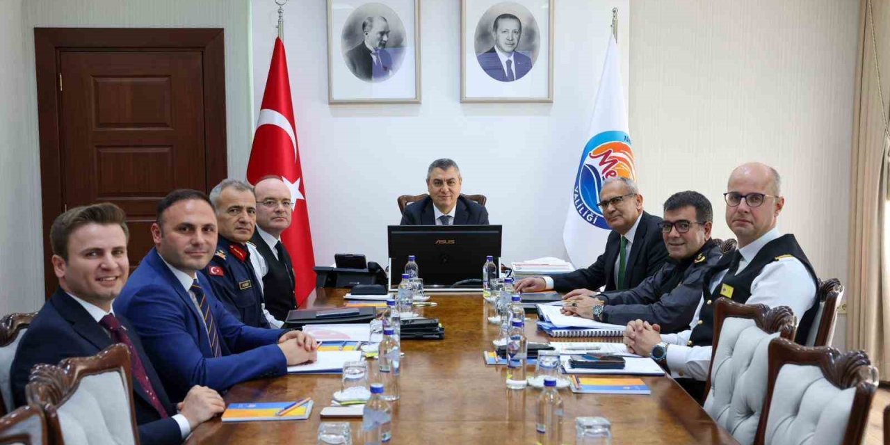 Mersin’de Güvenlik Masaya Yatırıldı: 816 Aranan Şahıs Yakalandı