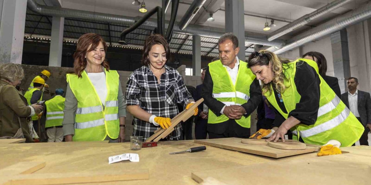 Mersin Büyükşehir Belediyesinin Sosyal Projeleri Türkiye’ye Örnek Oluyor