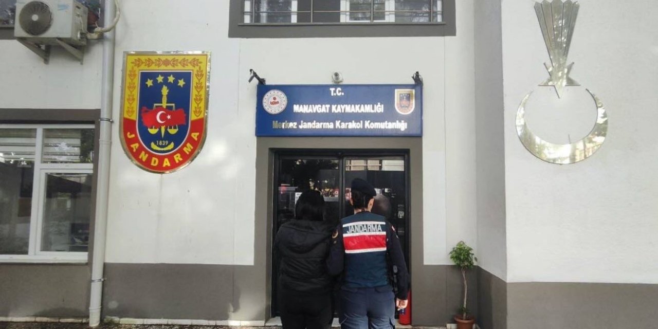 Dolandırıcılık Suçundan 17 Yıl 2 Ay Hapis Cezasıyla Aranan Şahıs Yakalandı