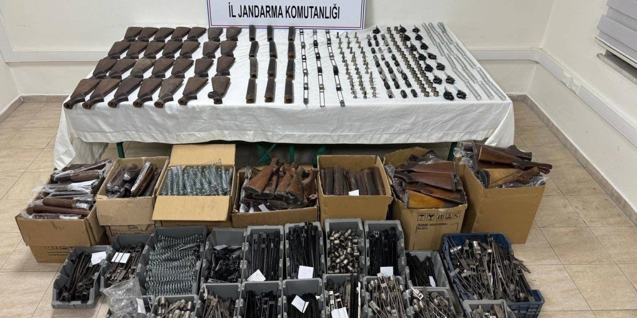 Konya’da Jandarmadan 7 Ayrı Silah Operasyonu: 3 Tutuklama