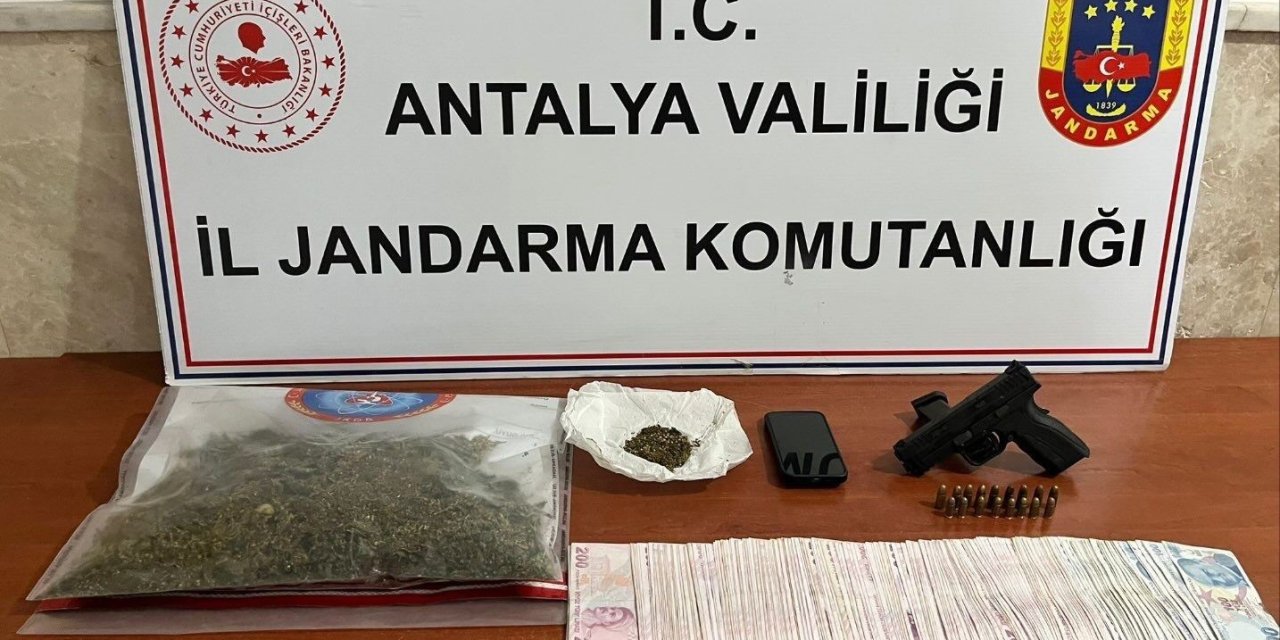Alanya’da Jandarmadan Uyuşturucu Operasyonu