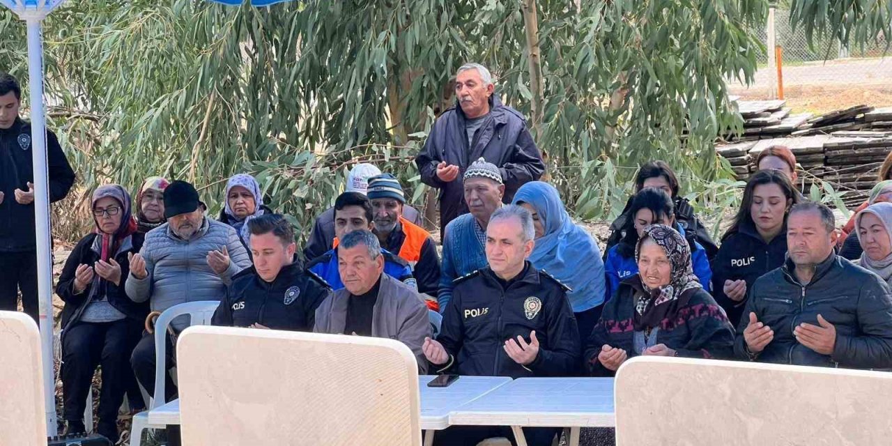 Depremde Hayatını Kaybeden Polisler Dualarla Anıldı