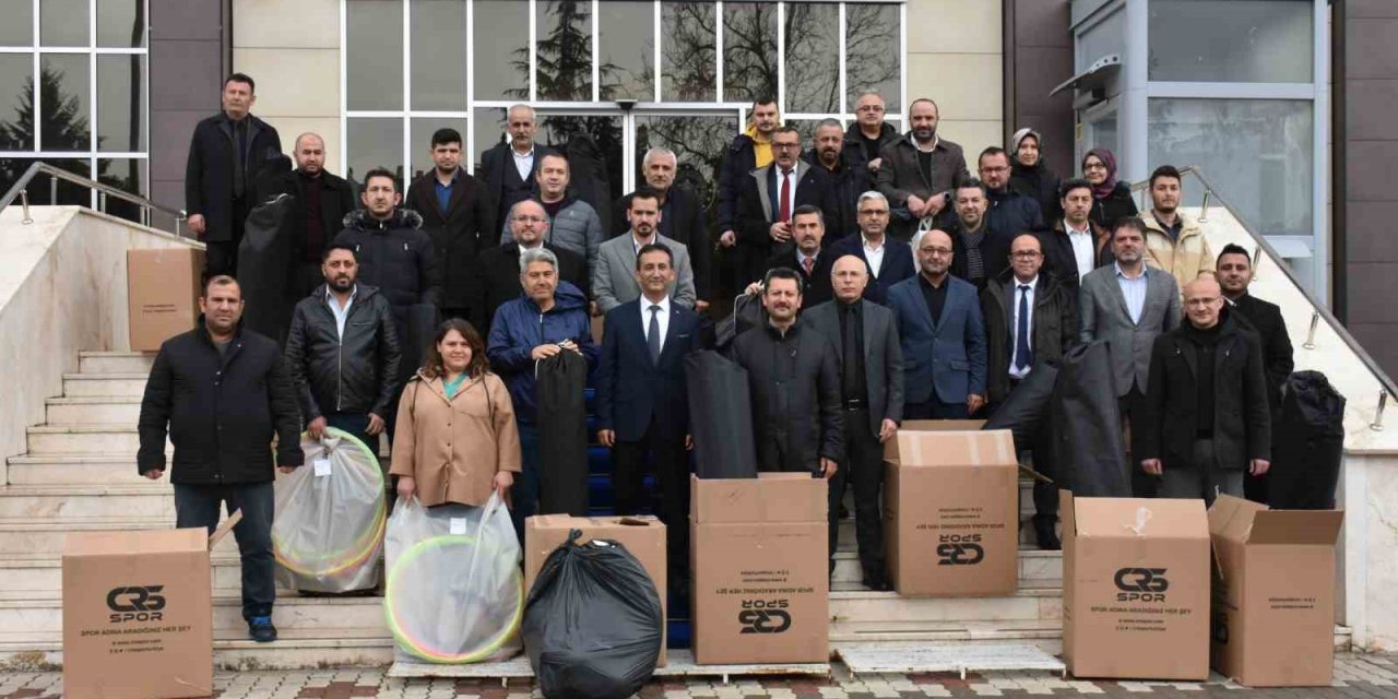 Karaman’da Okullara Spor Malzemesi Desteği