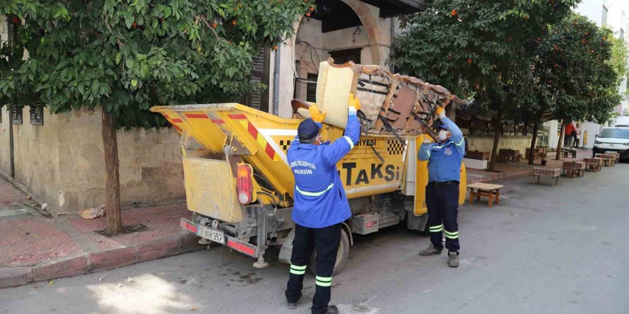 Akdeniz’de Çöp Taksilerle Ani Biriken Atıklara Hızlı Çözüm