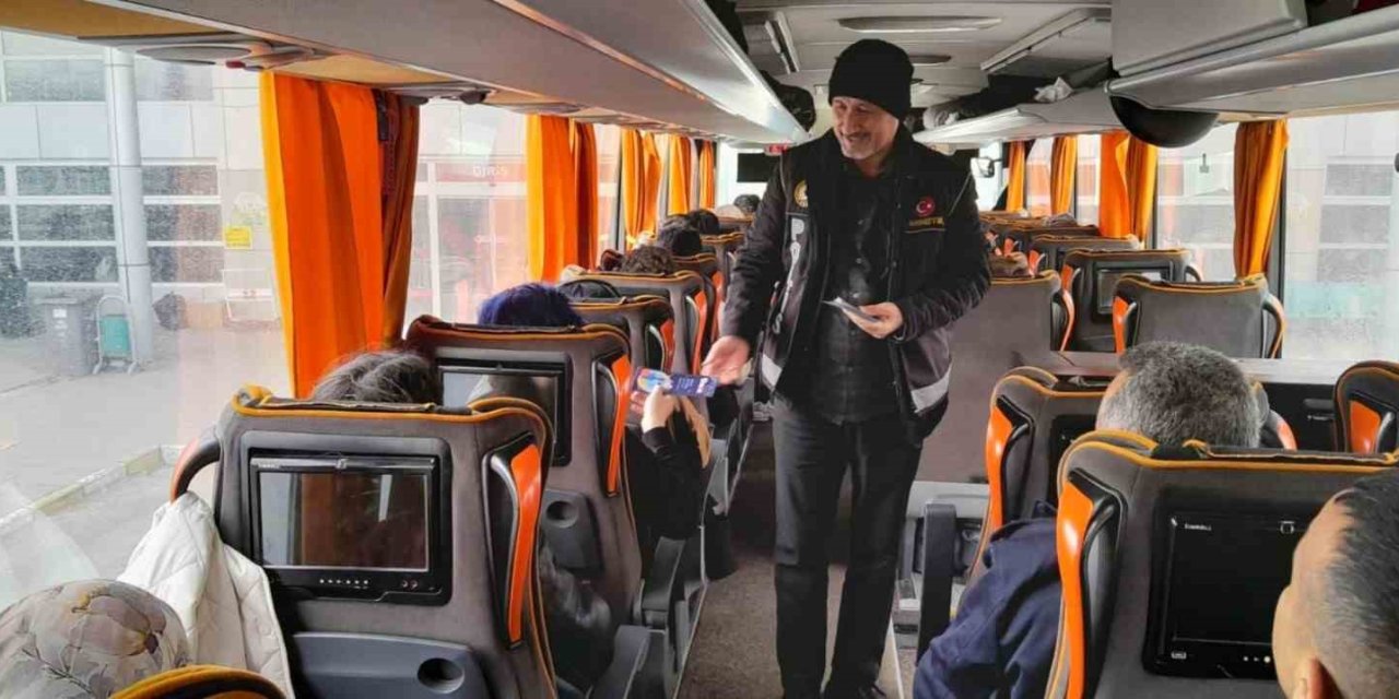 Narkotik Ekipleri Önleyici Bilgilendirme Çalışması Yaptı