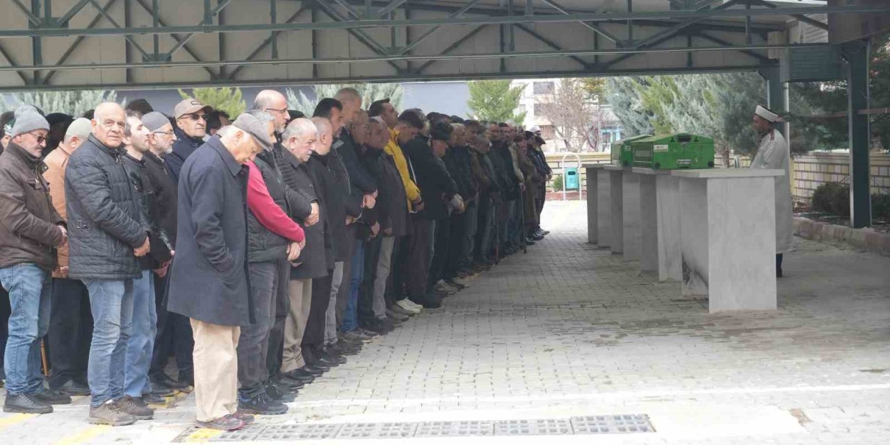 Niğde’deki Silahlı Saldırıda Hayatını Kaybedenler Son Yolculuklarına Uğurlandı