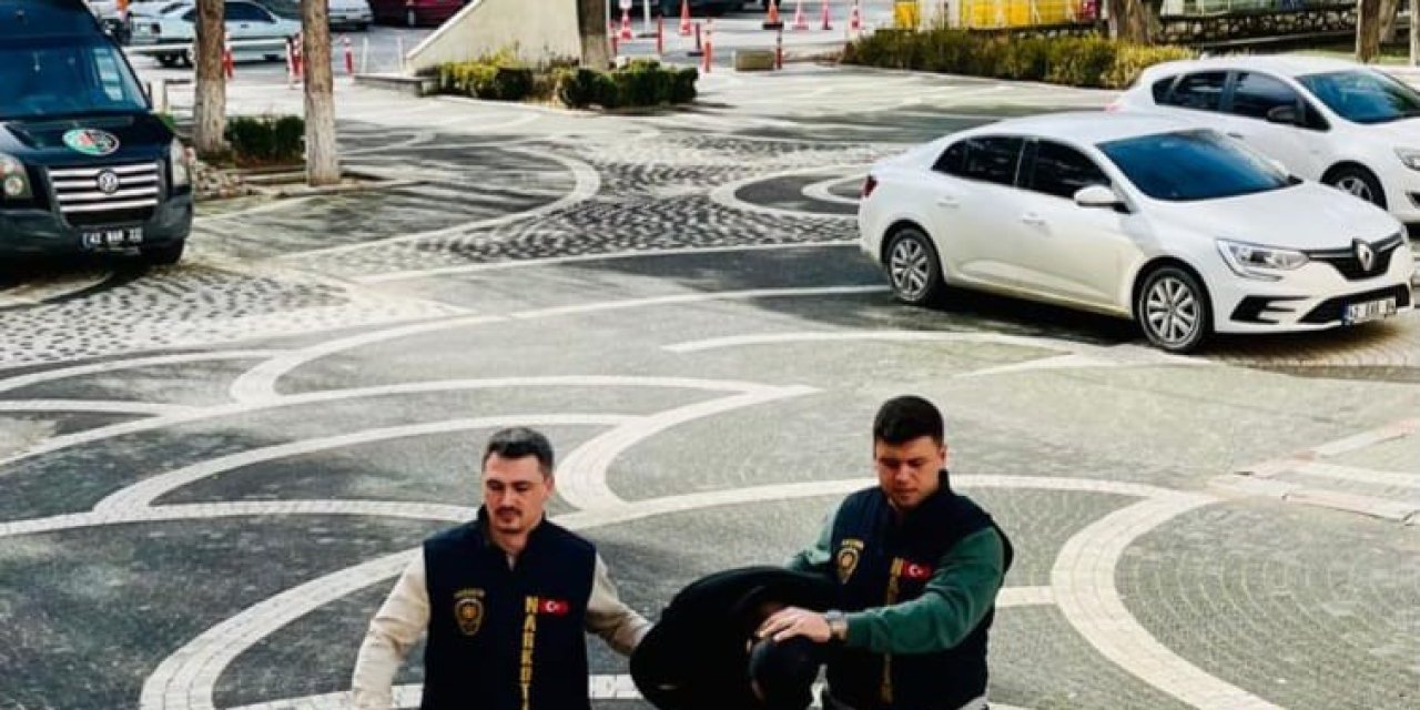 Otobüste Uyuşturucu Operasyonu: 700 Hap Ele Geçirildi