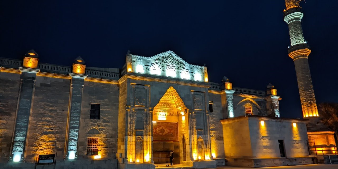 Aksaray’da Hatimle Teravih Namazı Kılınacak Camiler Belirlendi