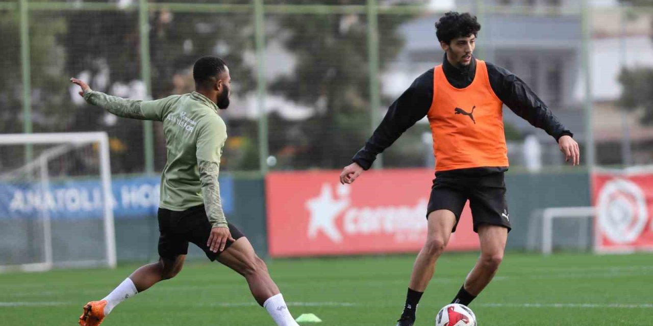 Alanyaspor, Konyaspor Maçı Hazırlıklarına Başladı