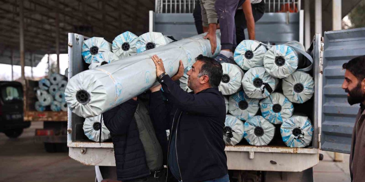 Antalya Büyükşehir’den Hortum Ve Yağıştan Zarar Gören Çiftçilere Destek