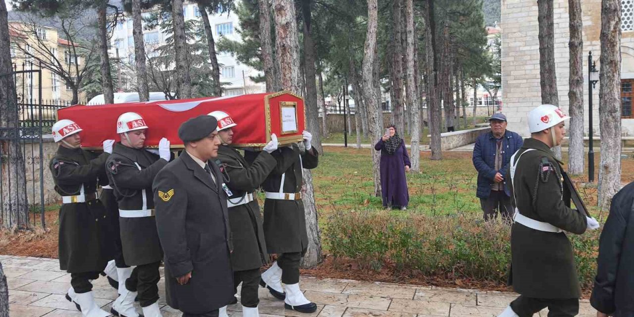Kore Gazisi Akşehir’de Son Yolculuğuna Uğurlandı