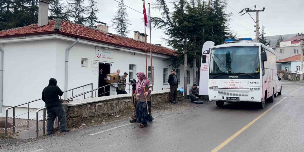 Kayırlı Köyünde Vatandaşlara Mobil Sağlık Hizmeti