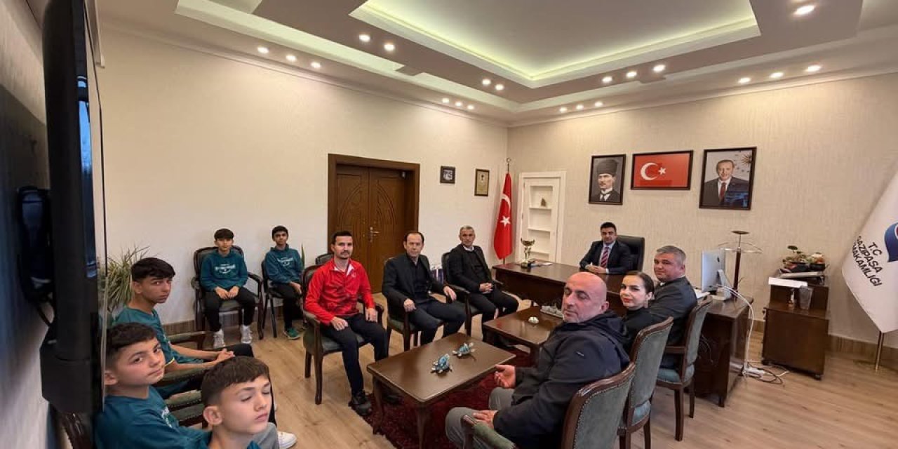 Gazipaşa’yı Temsil Eden Badminton Takımı Antalya Şampiyonu Oldu