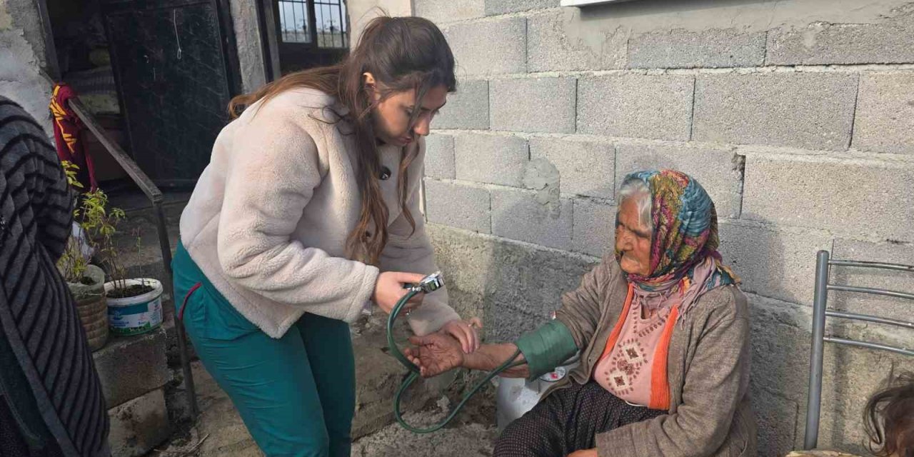 Tarsus Belediyesi’nden Kapı Kapı Gönül Köprüsü