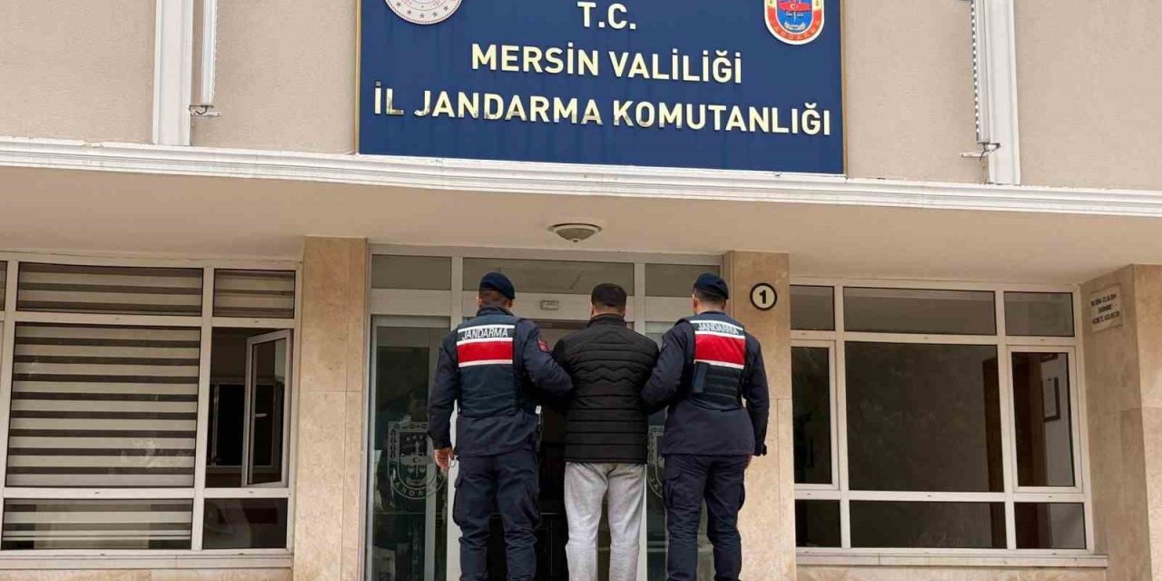 Plakasız Araçla Yakıt Alıp Kaçtı, Jandarma Yakaladı
