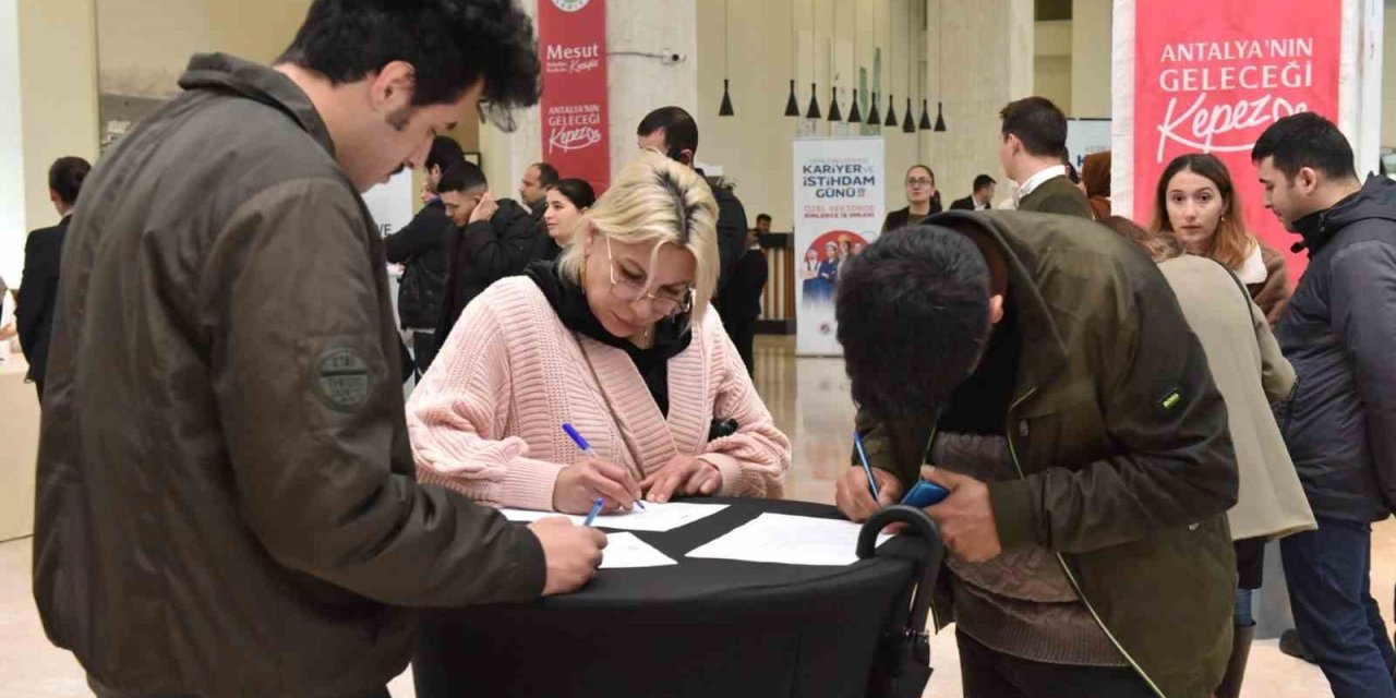 Kepez İş Arayanları Havacılık Sektörüyle Buluşturdu