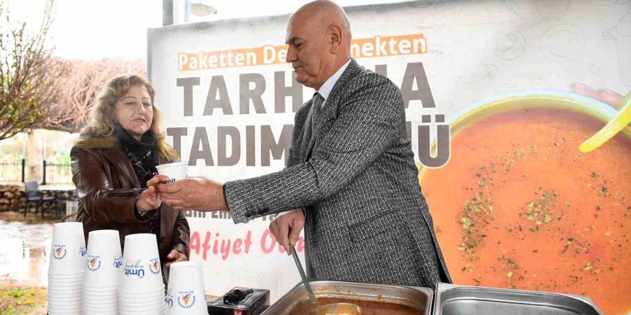 Kadın Kooperatiflerinden Tarhana İkramı