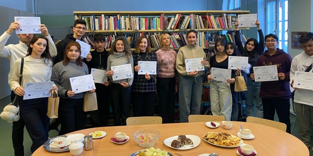 Lise Öğrencilerine Yerinde Eğitim Ve Gözlem Fırsatı