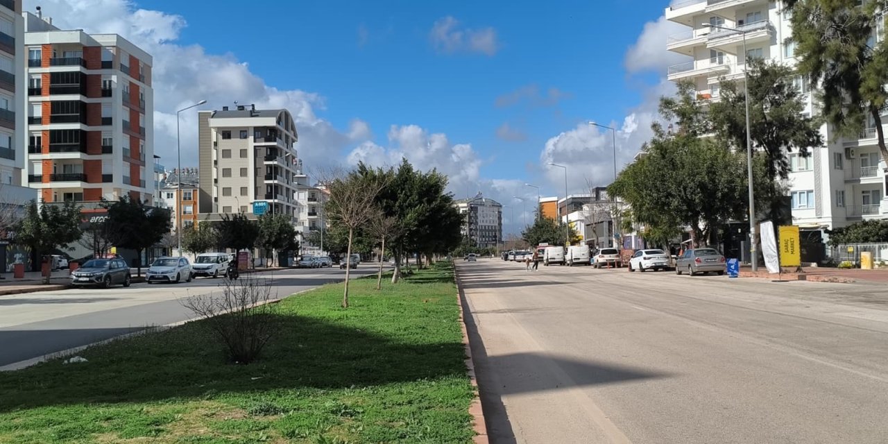 Yerde Baygın Yatan Öğretmenin Üzerinden Geçip Ölümüne Sebep Olan Sürücü Yakalandı