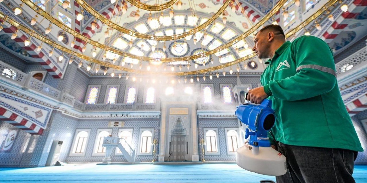 Mersin’in 13 İlçesinde İbadethaneler Ramazan’a Hazırlanıyor