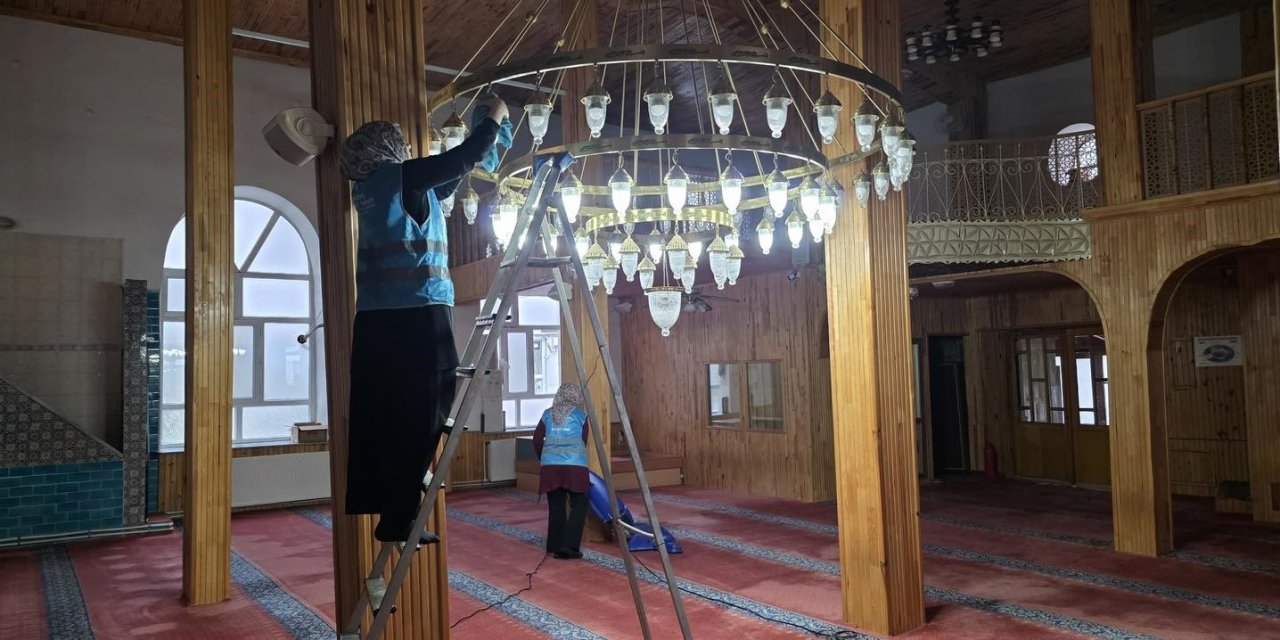 Beyşehir’de Camiler Ramazan’a Hazır