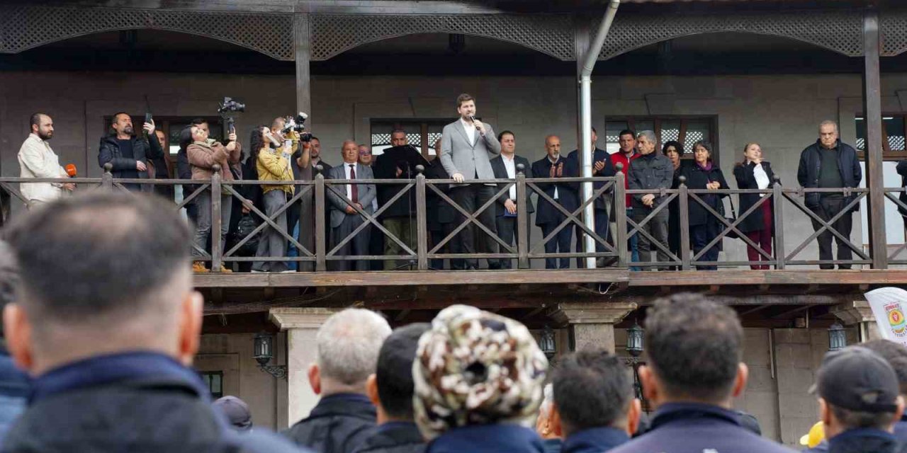 Tarsus Belediyesinde Personele Yüzde 32 Zam