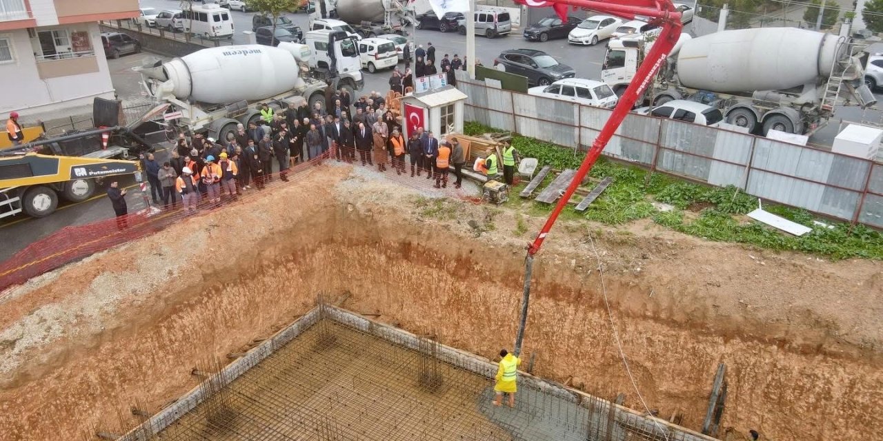 Tarsus’ta Cami Temeli Atıldı