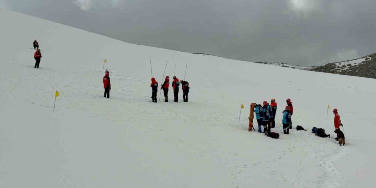 Niğde’de Çığ Tatbikatı Gerçekleştirildi