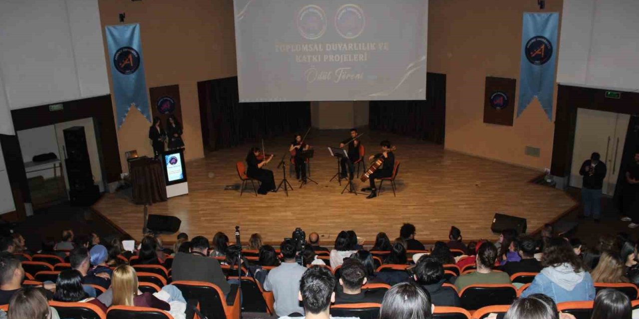 Toplumsal Duyarlılık Ve Katkı Projeleri’nde Spor Bilimleri Fakültesi Birinci Oldu