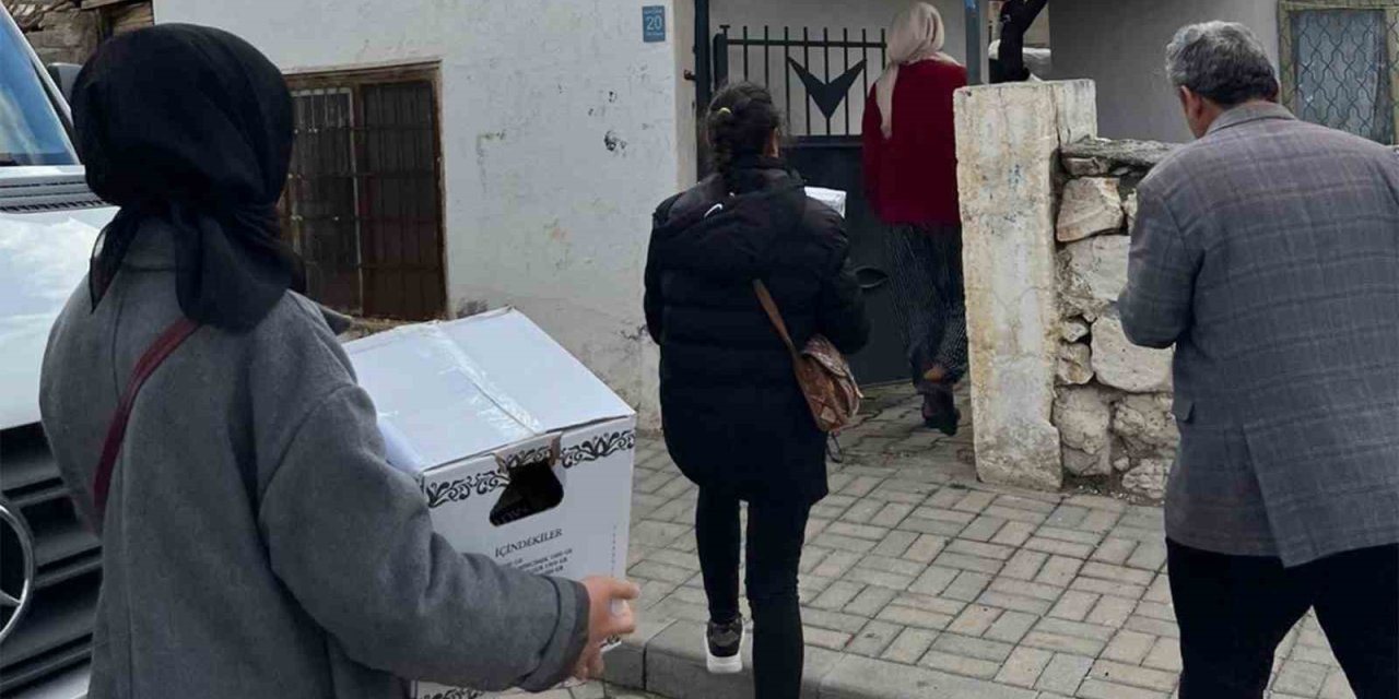 Karaman’da Gönüllü Gençlerden Anlamlı Dayanışma