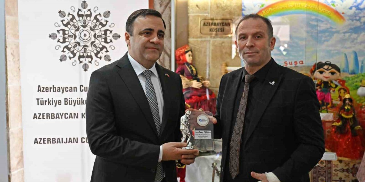 Antalya Oyuncak Müzesi’ne Azerbaycan’dan 26 Parçalık Bağış