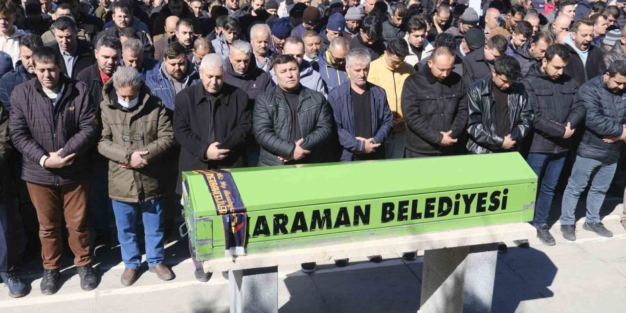 Feci Kazada Ölen Karı Koca Yan Yana Toprağa Verildi