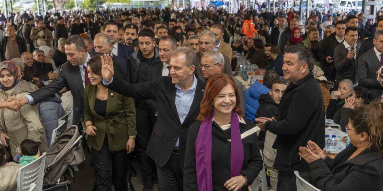 Erdemli’de Birlik Sofrası: Seçer’den ’parlayan Yıldız Türkiye’ Vurgusu